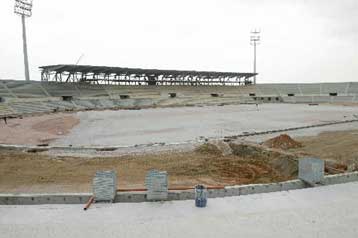 Για «σοβαρούς κινδύνους» της ελληνικής οικονομίας κάνει λόγο η Κομισιόν