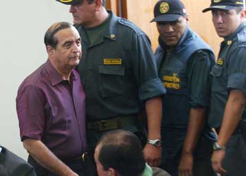 Στο εδώλιο του κατηγορουμένου ο άλλοτε επικεφαλής των μυστικών υπηρεσιών του Περού