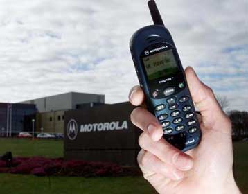 Υψηλότερα από τα αναμενόμενα τα κέρδη της Motorola το δ΄τρίμηνο του 2003