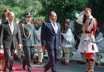 Επίσημη επίσκεψη ιστορικής σημασίας πραγματοποιεί στο Λίβανο ο Κωστής Στεφανόπουλος