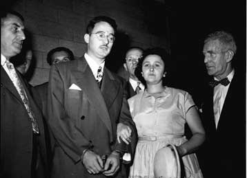 Η υπόθεση Ρόζενμπεργκ αναβιώνει στη μεγάλη οθόνη