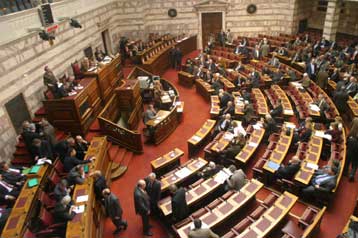 Νέος κύκλος διαξιφισμών με αφορμή την εισήγηση Παπανδρέου για την ανεργία