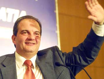 Η ισότητα θα γίνει πραγματικότητα, δεσμεύτηκε ο Κ.Καραμανλής στις γυναίκες ψηφοφόρους