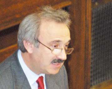 Υπερψηφίστηκε στη Βουλή το νέο αναπτυξιακό νομοσχέδιο