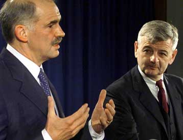 Αλληλοενημέρωση Παπανδρέου – Φίσερ για τις εξελίξεις στο Κυπριακό