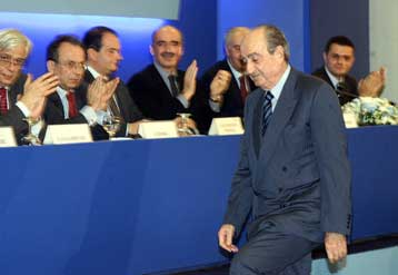 Την απόφασή του να μην είναι υποψήφιος στις εκλογές ανακοίνωσε ο Κ.Μητσοτάκης