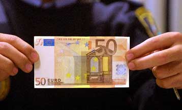 Αύξηση 30% των πλαστών χαρτονομισμάτων στην ευρωζώνη το δεύτερο εξάμηνο του 2003