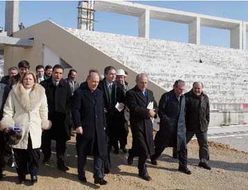 Από το νέο Πανθεσσαλικό Στάδιο ξεκίνησε την επίσκεψή του στη Θεσσαλία ο Κ.Σημίτης