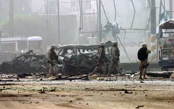 Τρεις Ιρακινοί και δύο Αμερικανοί νεκροί από έκρηξεις σε Φαλούτζα και Σαμάρα στο Ιράκ