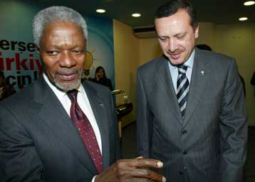 Απεσταλμένο κοινής αποδοχής για το Κυπριακό ζήτησε ο Ερντογάν από τον Κόφι Ανάν