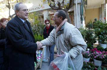 Η κυβερνητική πολιτική υπεύθυνη για την ακρίβεια καταγγέλλει ο Ν.Κωνσταντόπουλος