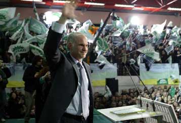 Ανέβασε τους τόνους της αντιπαράθεσης με τη ΝΔ ο Γ.Παπανδρέου από την Αρτα