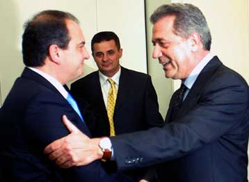 Στηρίζω τον Κ.Καραμανλή ανεξαρτήτως εκλογικού αποτελέσματος, δηλώνει ο Δ.Αβραμόπουλος