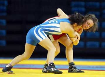 Εκτός ημιτελικών στο test event της πάλης και η Κολώνη