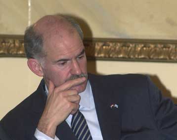 Στενά τα περιθώρια για λύση του Κυπριακού έως την 1η Μαΐου εκτιμά η κυβέρνηση