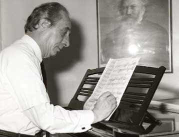 Έκθεση αφιερωμένη στον Γιάννη Παπαϊωάννου στο Μουσείο Μπενάκη