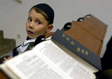 «Διαφορετικοί» οι εβραίοι, σύμφωνα με τους μισούς σχεδόν Ευρωπαίους