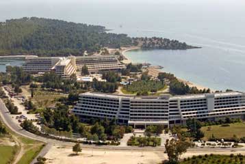 Διπλή εισαγγελική έρευνα για «Πόρτο Καρράς» και φρένο του ΤΕΕ στην οικιστική ανάπτυξη