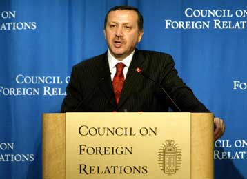 Σημείο αναφοράς και όχι βάση το σχέδιο Ανάν, λέει από τις ΗΠΑ ο Ταγίπ Ερντογάν