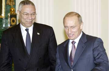 Απόσυρση των ρωσικών στρατευμάτων από τη Γεωργία ζήτησε ο Πάουελ από τον Πούτιν