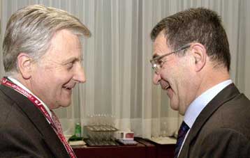 Πρόταση Πρόντι προς ΗΠΑ για διάλογο στο θέμα των συναλλαγματικών ισοτιμιών