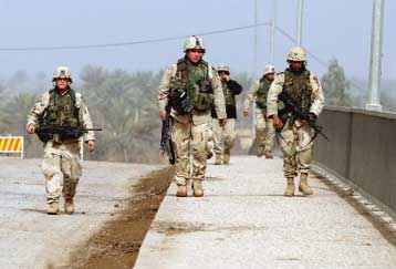 Αιματηρές εκρήξεις με στόχο αμερικανική στρατιωτική φάλαγγα στο κεντρικό Ιράκ