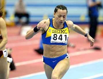 Η Ζάνα Μπλοκ κλέβει την παράσταση στο διεθνές μίτινγκ κλειστού στίβου «Αθήνα 2004»