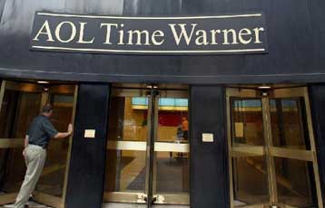 Στην κερδοφορία επέστρεψε η Time Warner το 2003