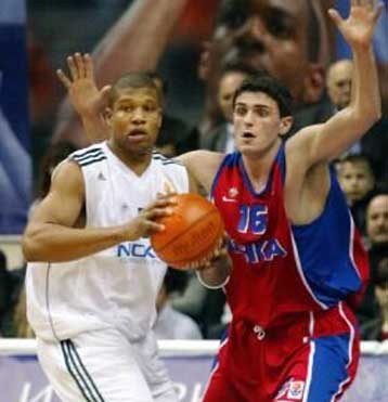 Ηρωική νίκη της ΑΕΚ στο Πο, 78-68 την Ορτέζ- Ήττα του ΠΑΟ στη Μόσχα