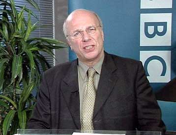 Κρίσιμη συνεδρίαση στο BBC μετά τον κόλαφο της έκθεσης Χάτον