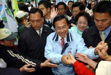 Την οργή της Ταϊβάν προκάλεσαν οι «φιλοκινεζικές» θέσεις του Γάλλου προέδρου