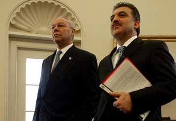 Πίεση προς όλες τις πλευρές για λύση στο Κυπριακό πριν το Μάιο προανήγγειλε ο Πάουελ