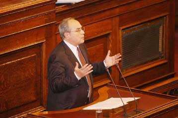 Την αλληλογραφία ΕΤΑ – Κτηματικής Υπηρεσίας Ηλείας αποκάλυψε ο Ν.Κωνσταντόπουλος