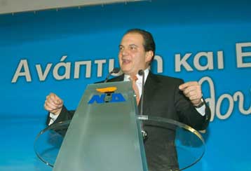 Η ΝΔ έχει συγκεκριμένες και μελετημένες θέσεις, υπογράμμισε ο Κώστας Καραμανλής