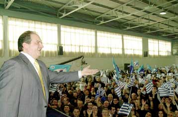 Το ΠΑΣΟΚ κλείνει λογαριασμούς πριν φύγει από την εξουσία, δηλώνει ο Κ.Καραμανλής