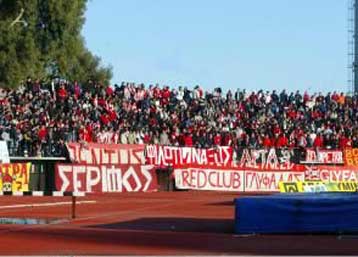 Γέμισαν… καρφιά το γήπεδο του Πύργου
