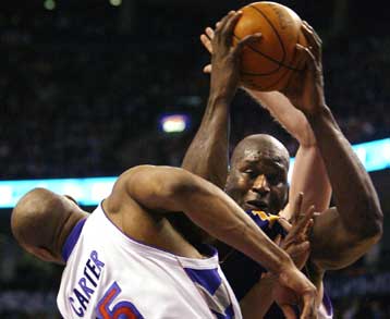 O Σακίλ Ο Νιλ πήρε το ματς για τους Λέικερς – Νίκη για Καβαλίερς και Τίμπεργούλβς