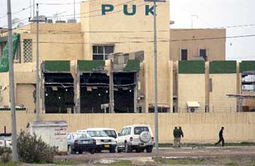 Θρήνος στο βόρειο Ιράκ μετά τη διπλή επίθεση αυτοκτονίας