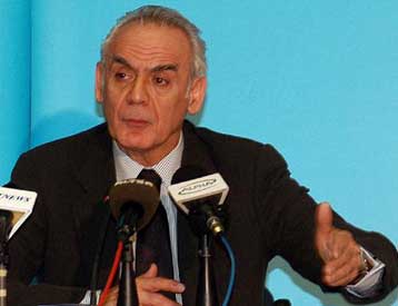 Αγωγή κατά του Spiegel θα καταθέσει o Ακης Τσοχατζόπουλος για το θέμα των Leopard