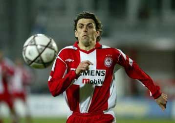 Και ο Βενετίδης «νοκ-άουτ» στον Ολυμπιακό, ένα μήνα εκτός