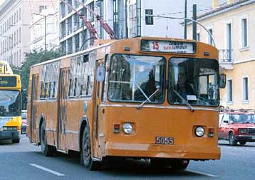 Παρουσιάστηκαν τα νέα τρόλεϊ που προμηθεύτηκε το υπουργείο Μεταφορών