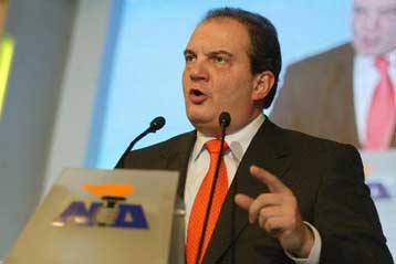 Έντονες επικρίσεις από ΚΚΕ, ΣΥΝ και ΔΗΚΚΙ για το οικονομικό πρόγραμμα της ΝΔ