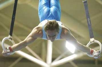 «Μάχη» την Παρασκευή για την κάρτα ελευθέρας στους Ολυμπιακούς του Ταμπάκου