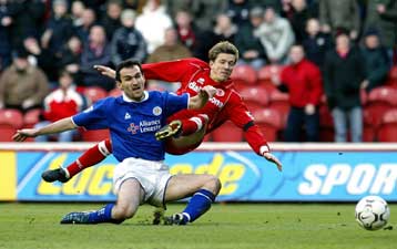 Δεν θα αγωνισθεί ο Νταμπίζας κόντρα στη Νιούκαστλ