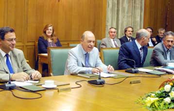 Απολογισμός κυβερνητικού έργου από τον Κ.Σημίτη στο τελευταίο Υπουργικό Συμβούλιο