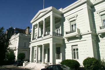 Ικανοποίηση στην Αθήνα από την πρωτοβουλία Ανάν για επανέναρξη των συνομιλιών