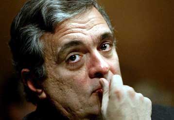 Η CIA ουδέποτε υποστήριξε ότι το Ιράκ συνιστά άμεση απειλή, δηλώνει ο Τζορτζ Τένετ