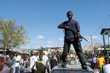 Τέσσερις νεκροί και 20 τραυματίες σε νέα βίαια επεισόδια στην Αϊτή