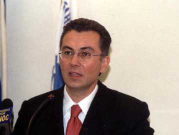 Το ΠΑΣΟΚ παραβιάζει απόφαση συνταγματικά κατοχυρωμένου θεσμού, καταγγέλλει η ΝΔ