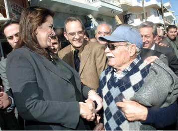 Ερωτηματικά αφήνουν οι διαδικασίες στο ΠΑΣΟΚ, υπογράμμισε η Ντόρα Μπακογιάννη